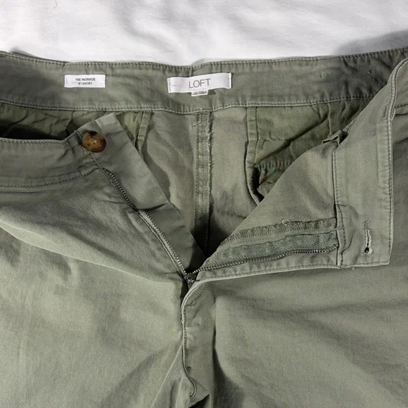 LOFT womens olive green The Monroe flat front 6" inseam chino shorts - size 16 - Picture 6 of 11